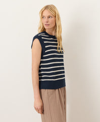 Organic Shoreline Relaxed Shell