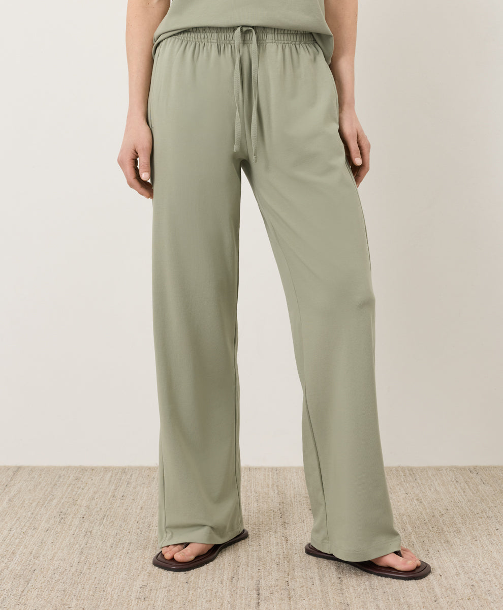 Organic Luxe Essential Wide Leg Pant